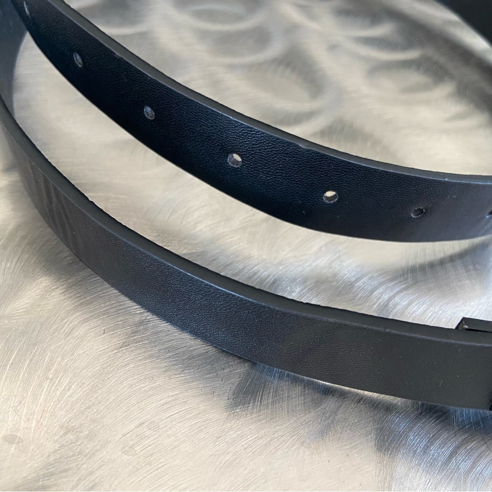 Black O-Ring Belt with Silver Ring - Picture 7 of 8